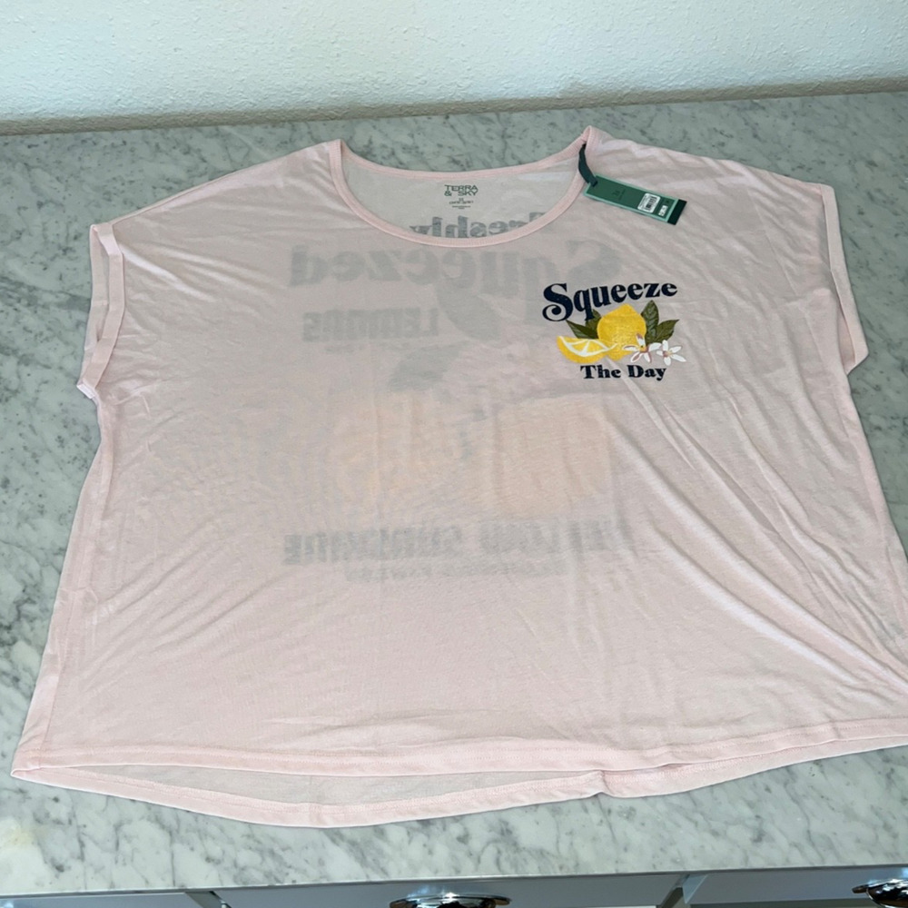 Terra & Sky Women's Squeeze The Day Lemons Graphic T-Shirt 3X New Pink